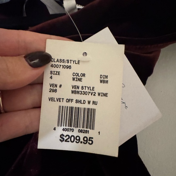 David’s Bridal OLEG CASSINI Velvet Off-the-Shoulder Sheath with Ruffle - Picture 9 of 9